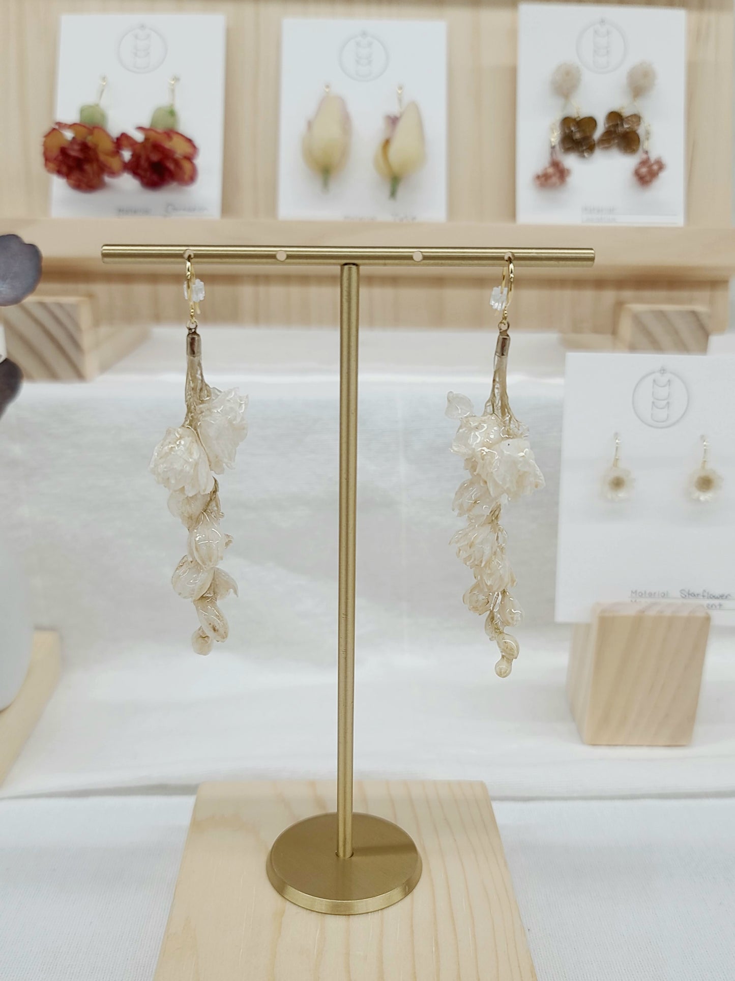 Delphinium Earrings ~White~