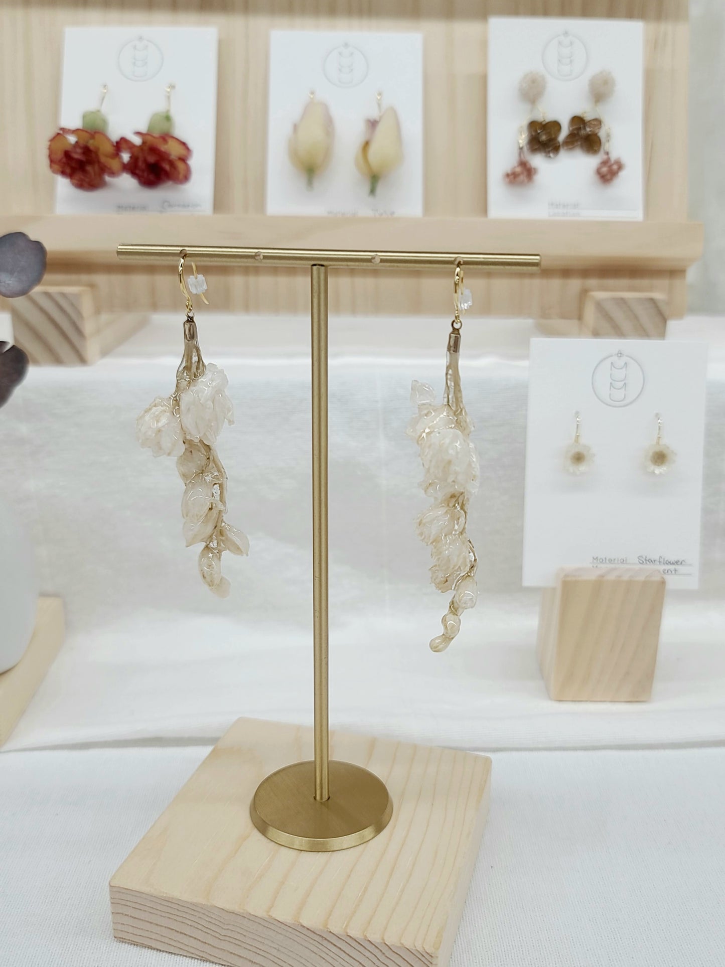 Delphinium Earrings ~White~