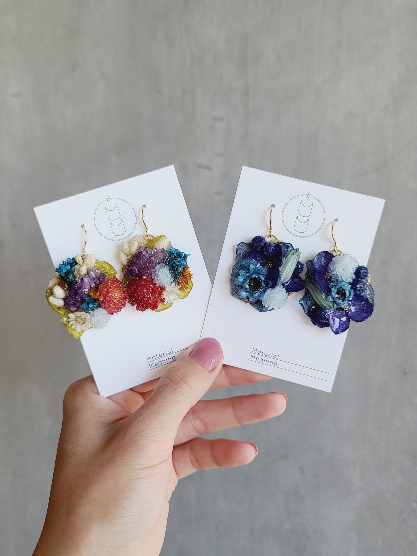 Round Bouquet Earrings ~Blue~