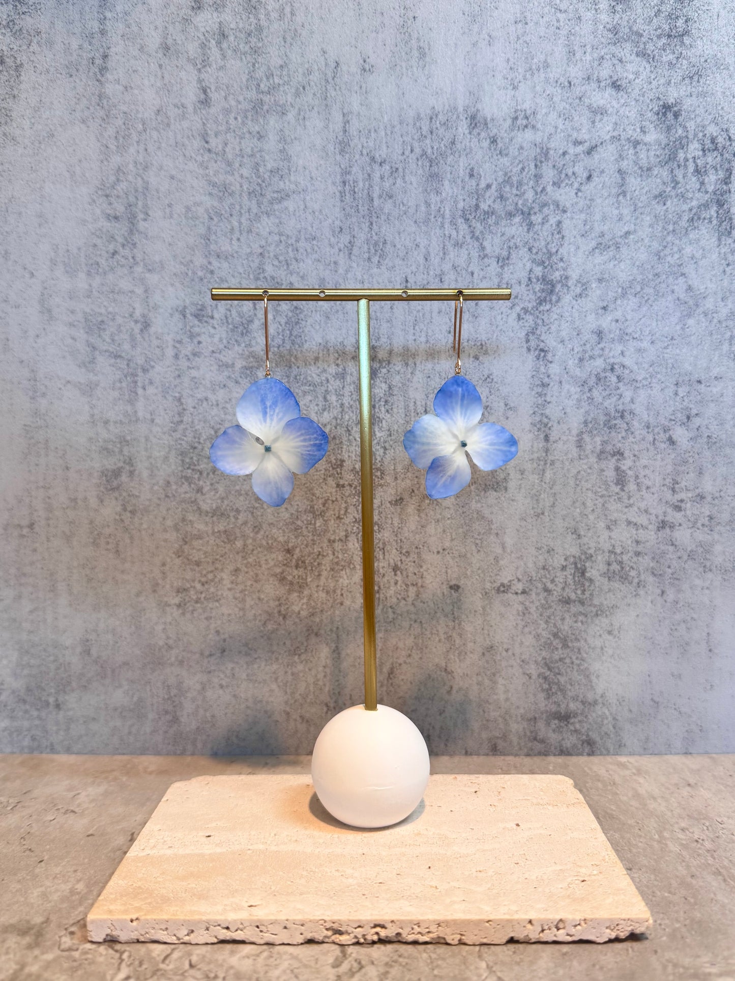 Hydrangea (L) ~Blue~