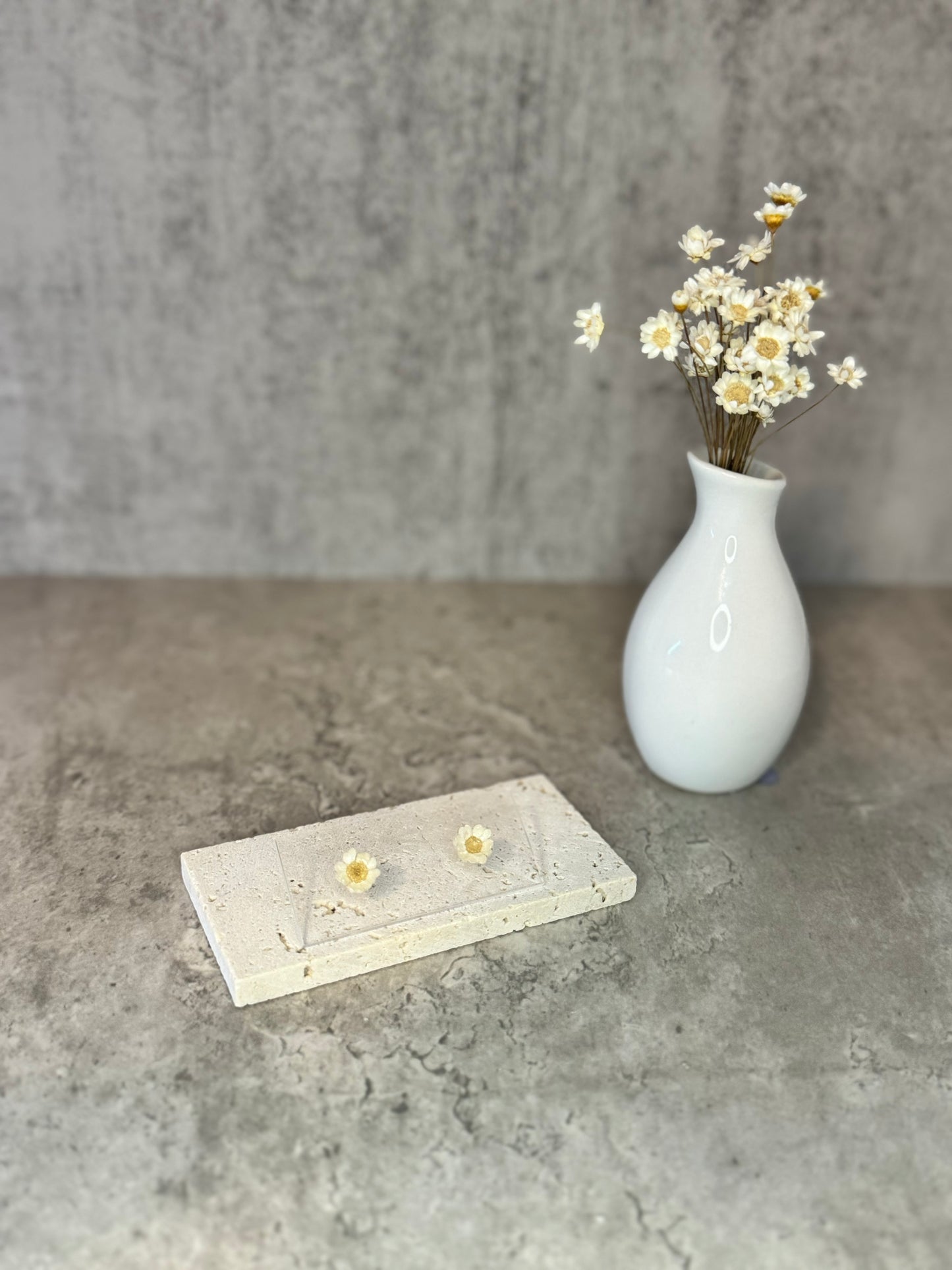 Starflower Stud Earrings ~White~