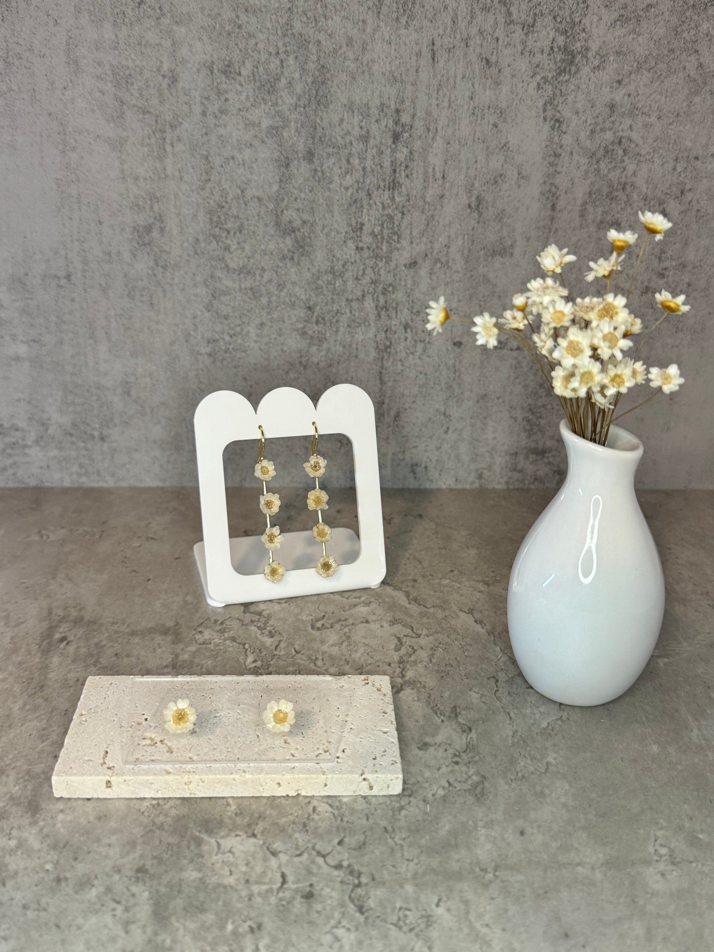Starflower Stud Earrings ~White~