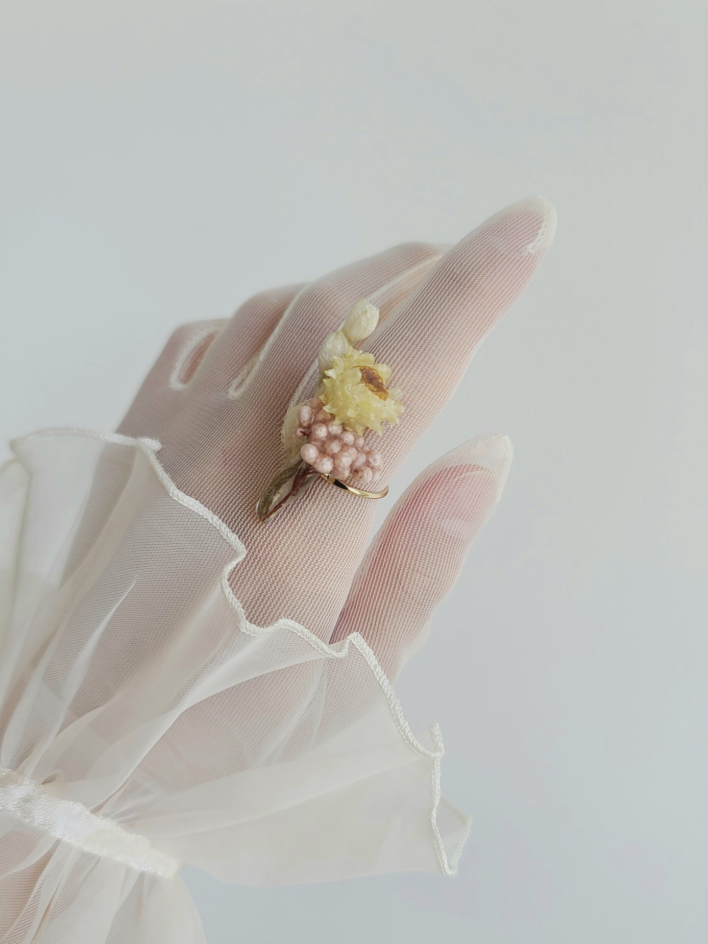 Bouquet Ring ~Ammobium x Rice Flower~