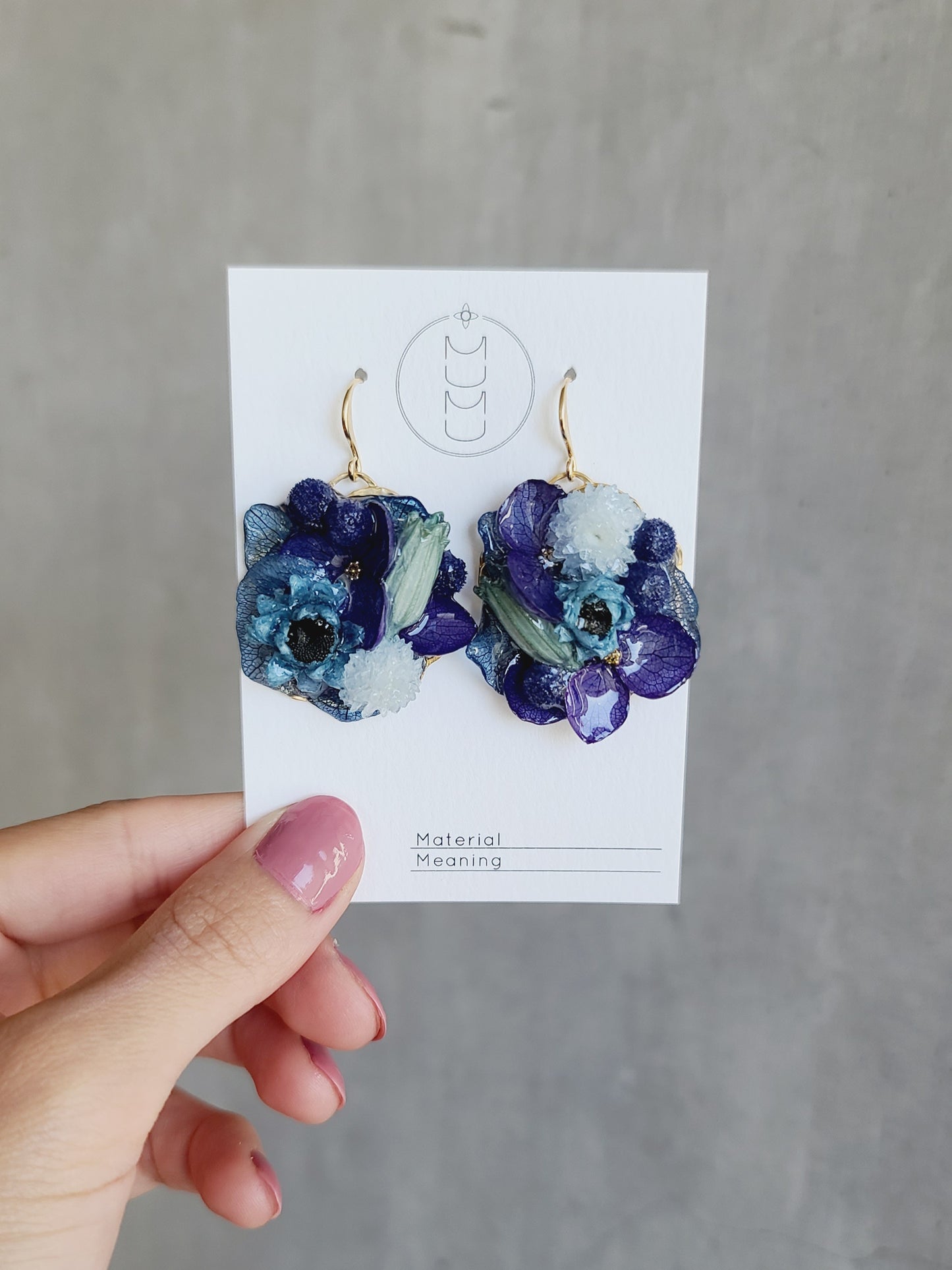 Round Bouquet Earrings ~Blue~