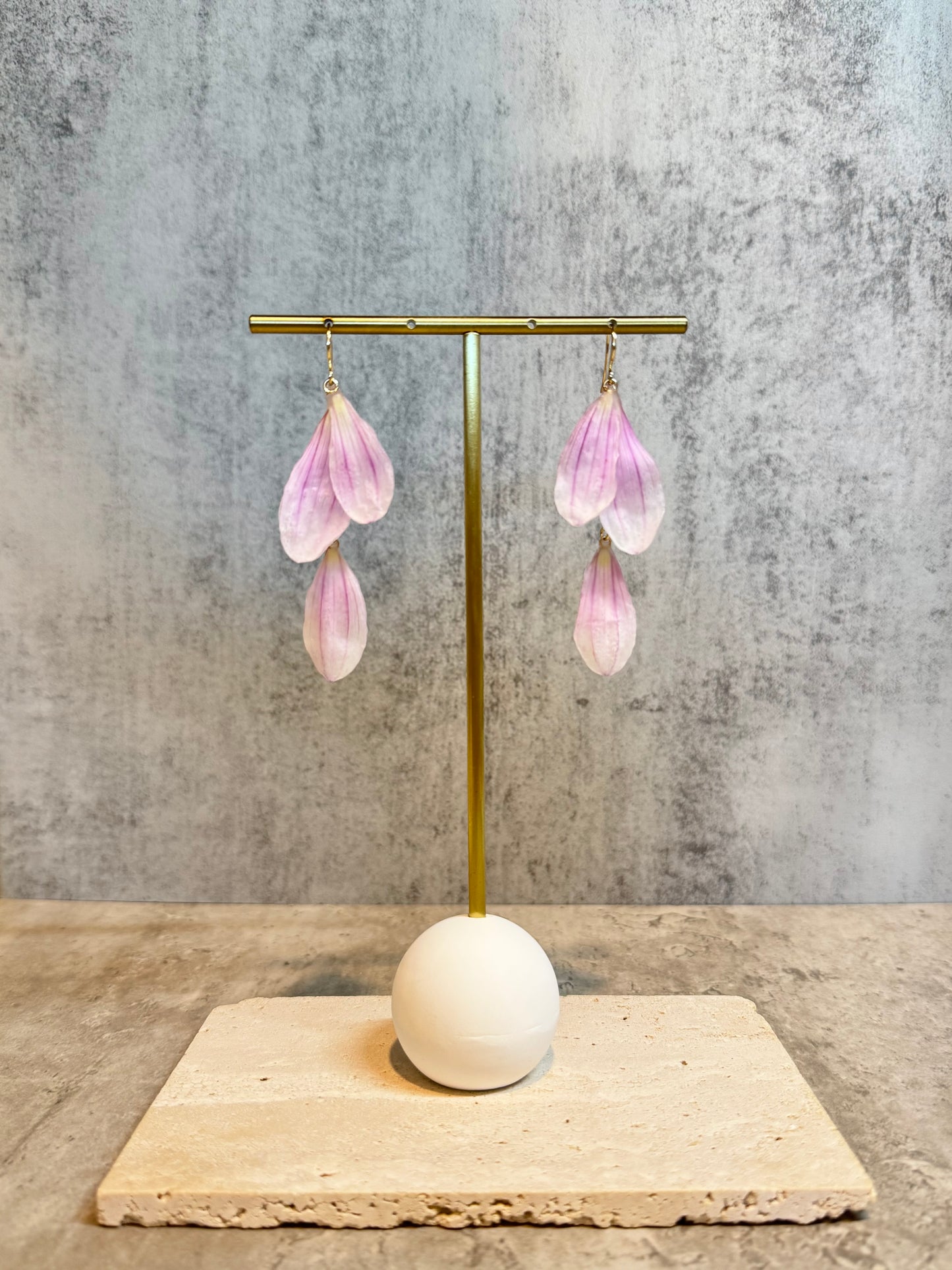 Dahlia petal dangle ~Pink~