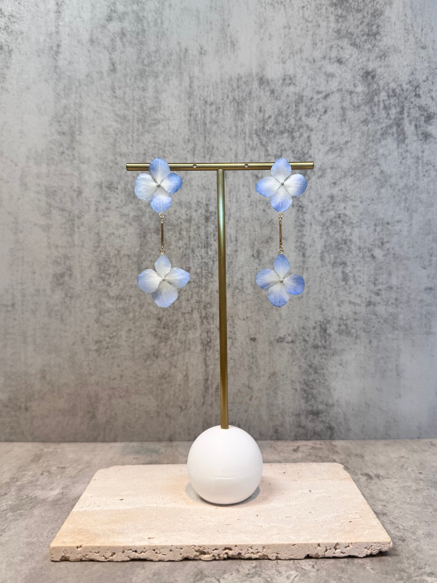 Hydrangea dangle